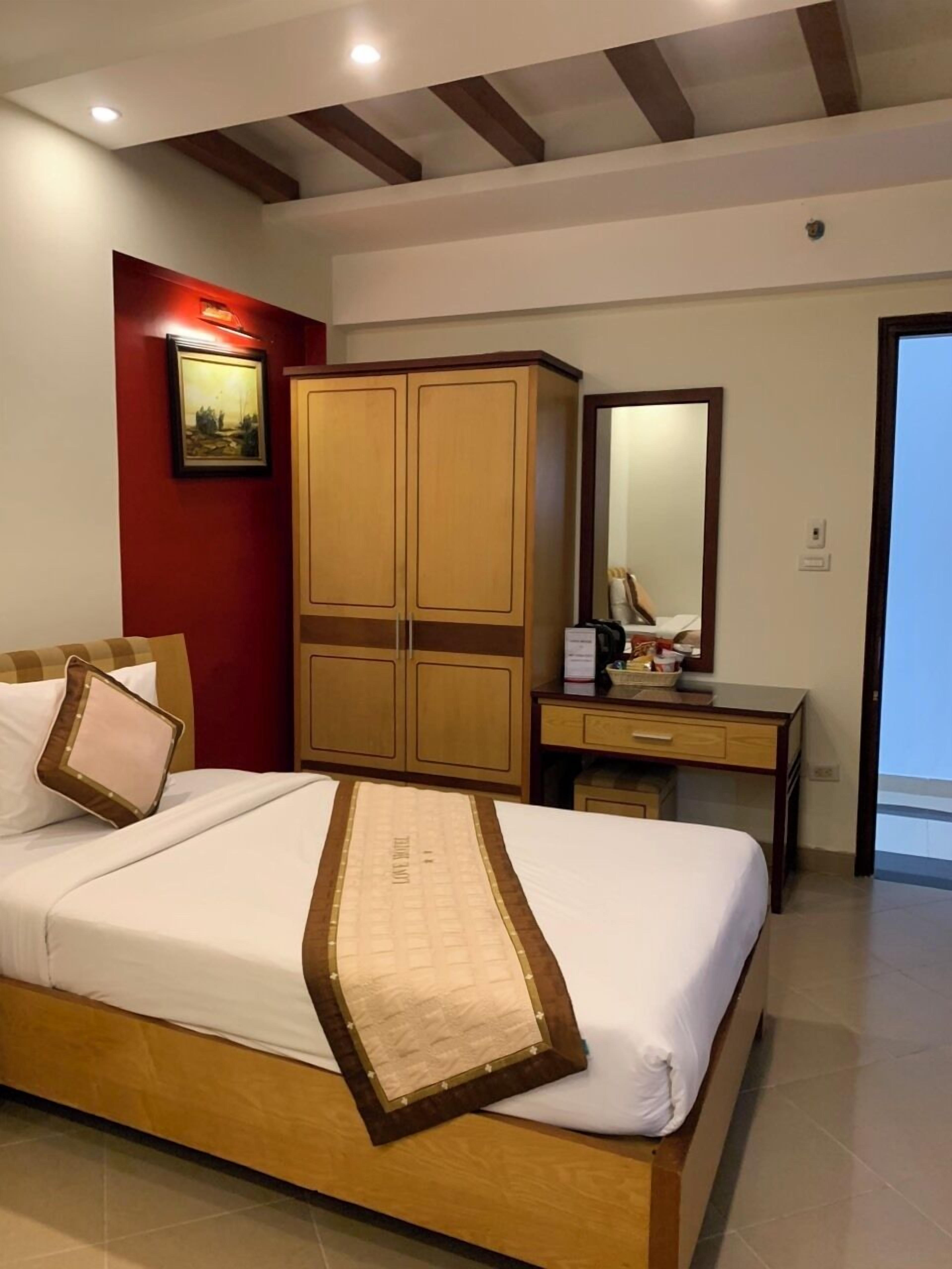 Love Hotel Hoang Mai Hn- By Bay Luxury - Hanoi, Hanoi